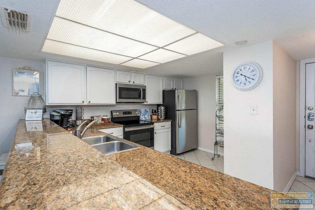 400 Padre Blvd. # 304