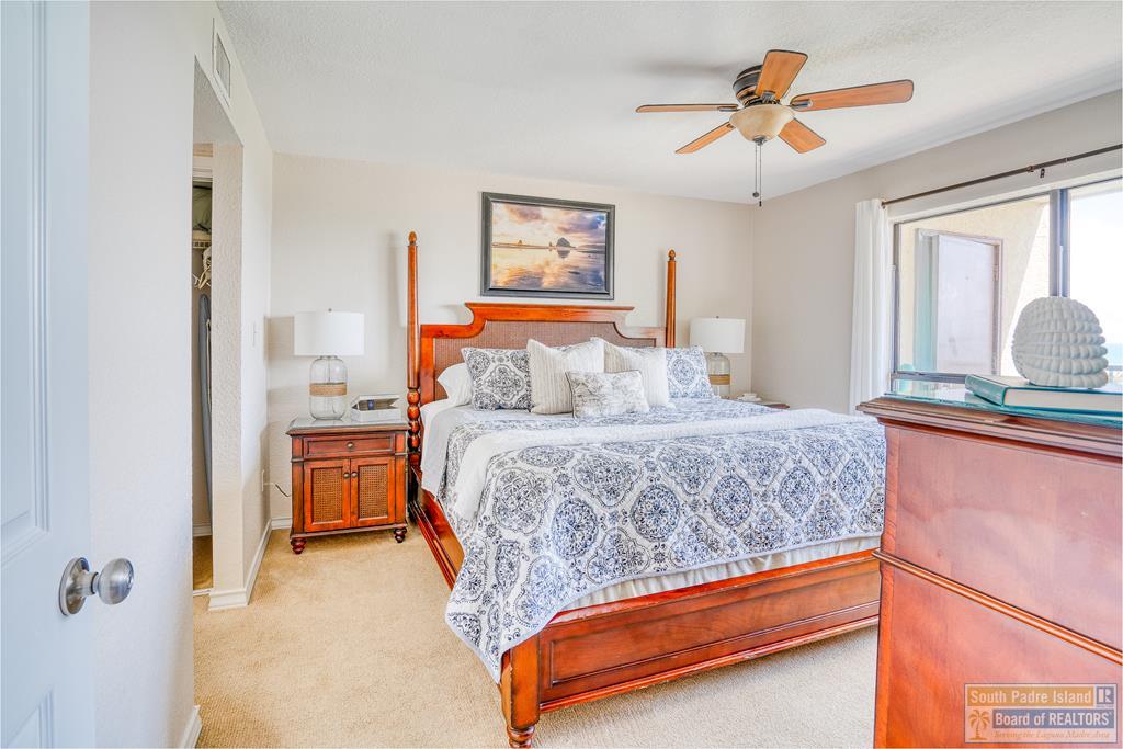400 Padre Blvd. # 304