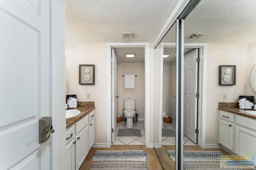 400 Padre Blvd. # 304