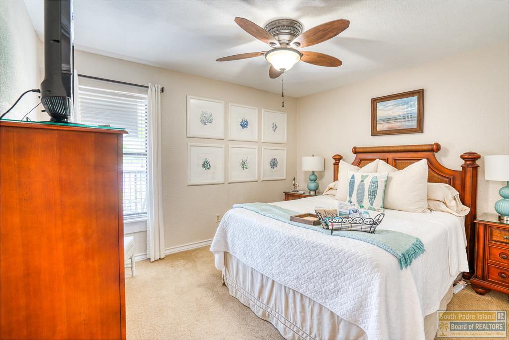 400 Padre Blvd. # 304