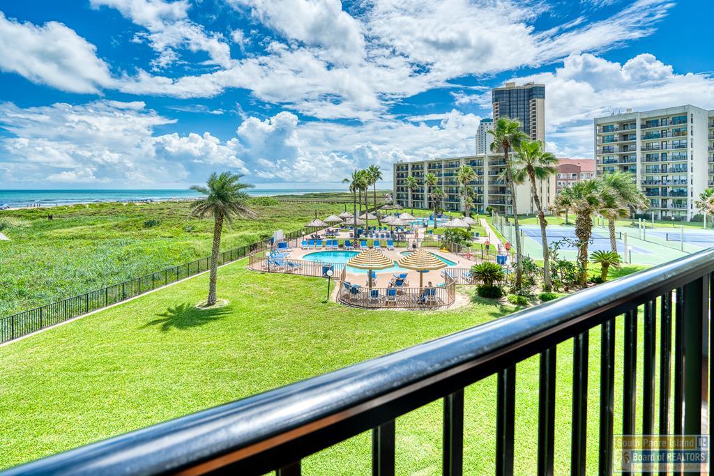 400 Padre Blvd. # 304