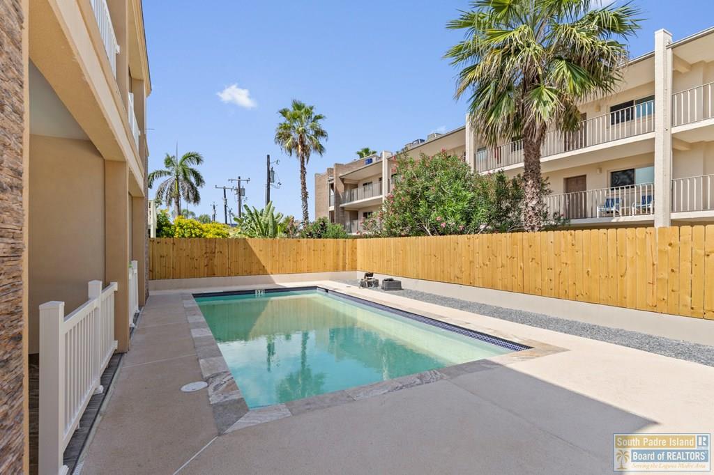 116 E Cora Lee Dr. # 3