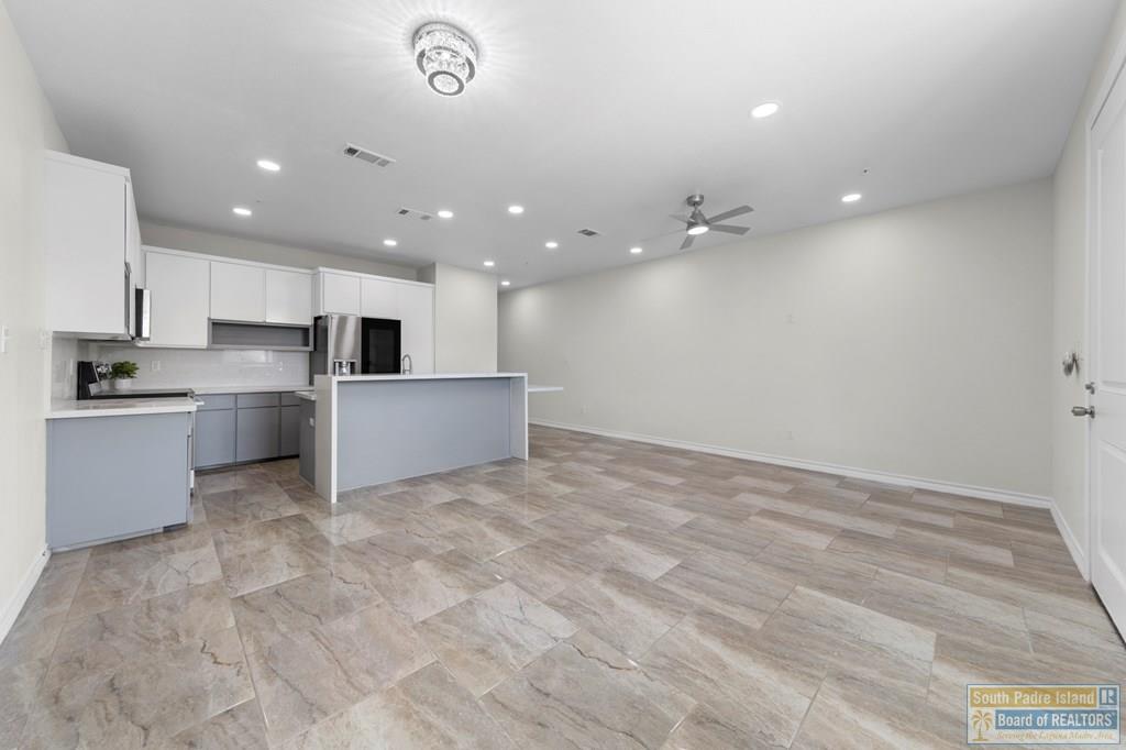 116 E Cora Lee Dr. # 3