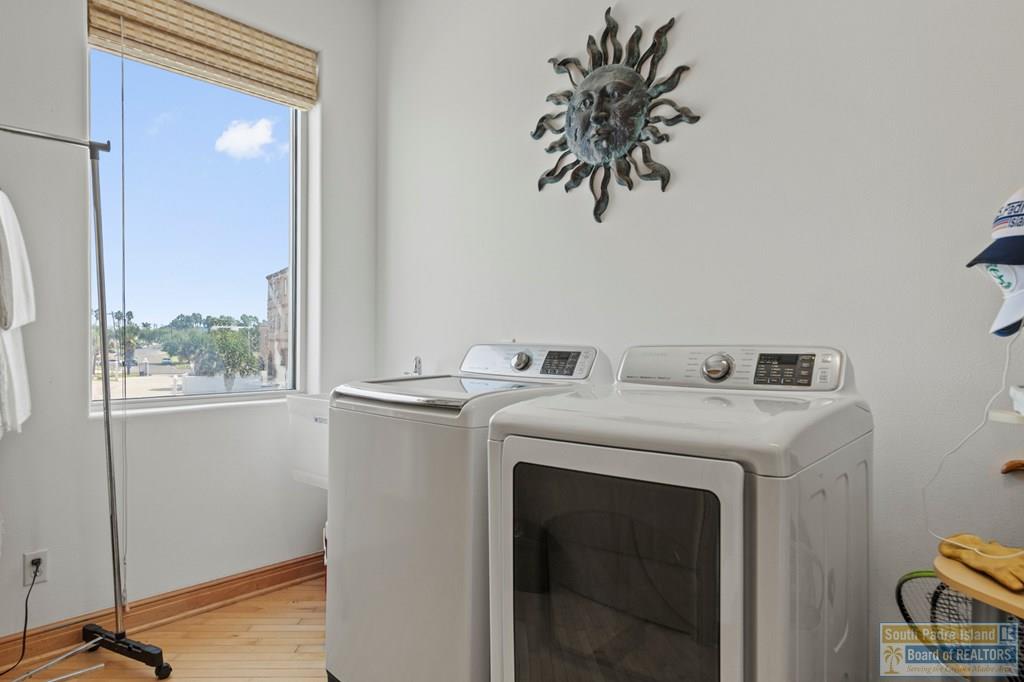 1208 North Shore
