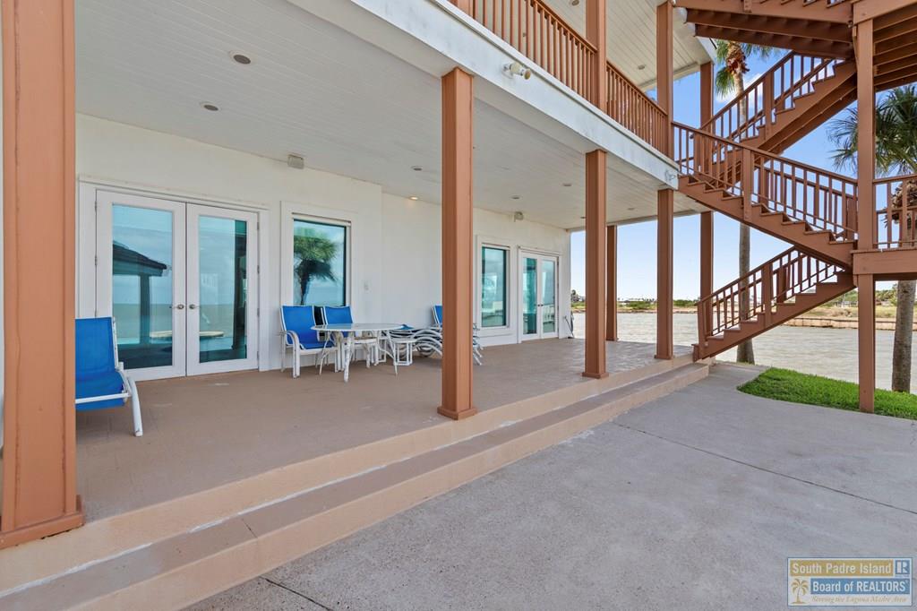 1208 North Shore