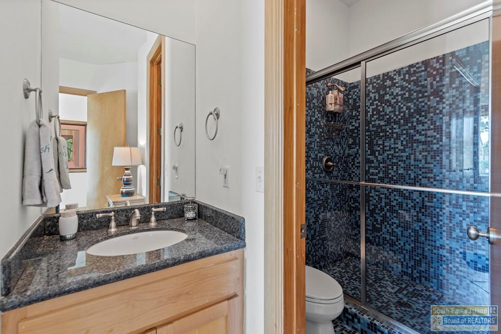 1208 North Shore