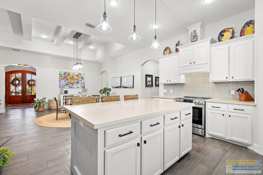 128 Sea Grape Lane, Laguna Vista