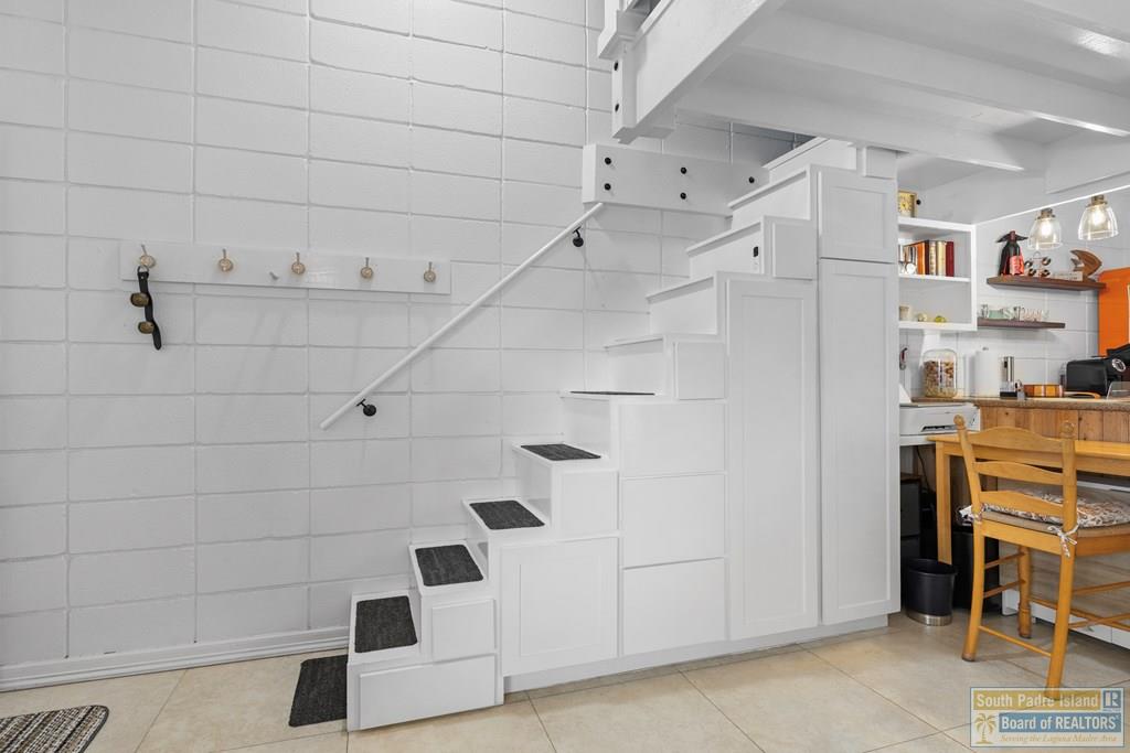 200 W Kingfish St. # D, South Padre Island Unit: 203-D