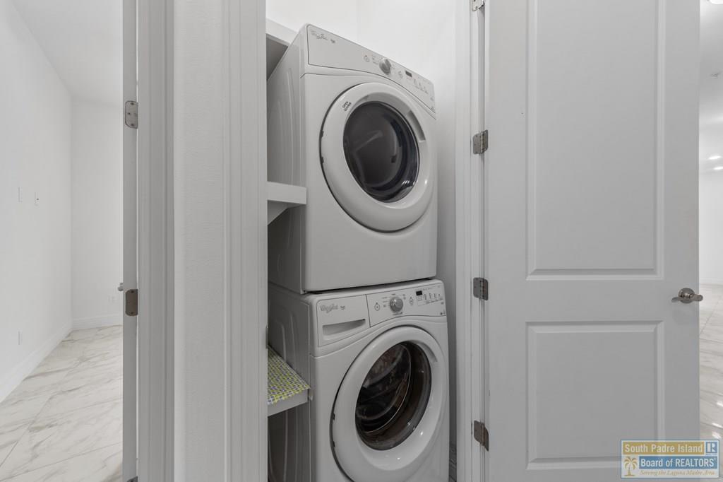 110 E Retama St. # 4 Unit: 1-4