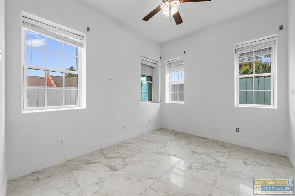 110 E Retama St. # 4 Unit: 1-4