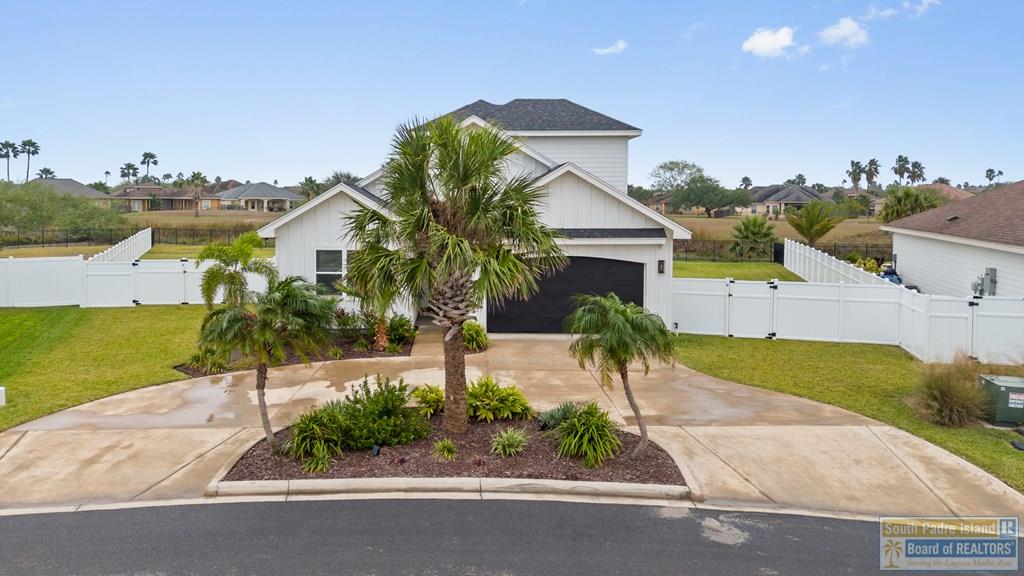 121 Torrey Pines Rd.