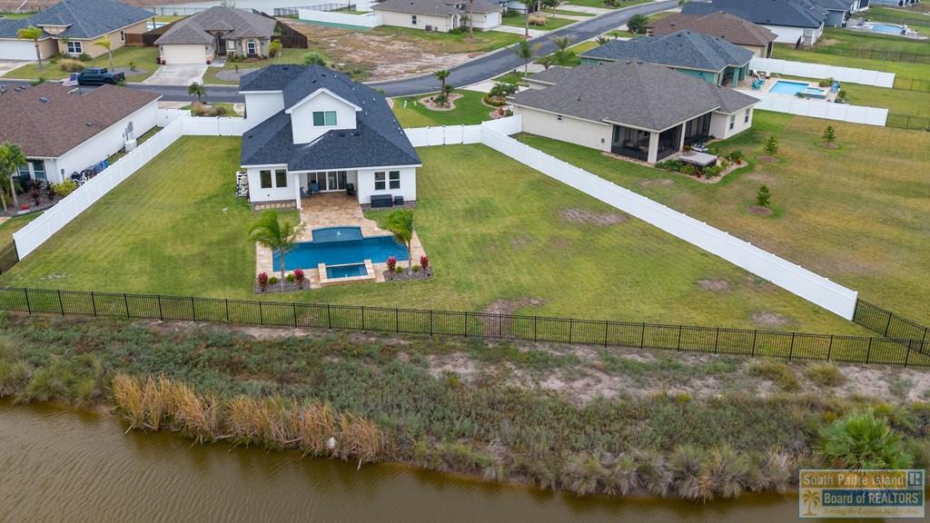 121 Torrey Pines Rd.