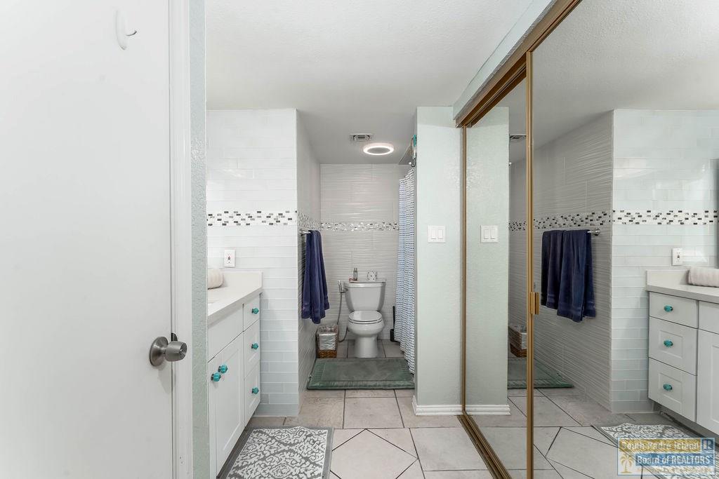 404 Padre Blvd. Unit: 906/3906