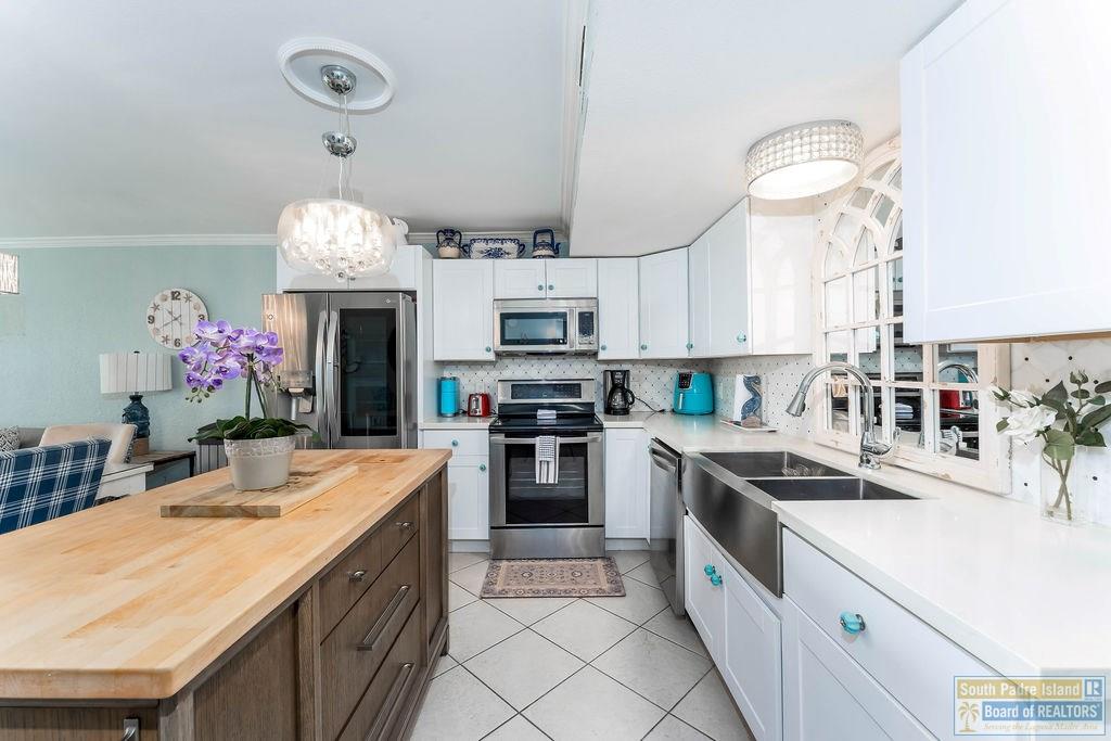 404 Padre Blvd. Unit: 906/3906