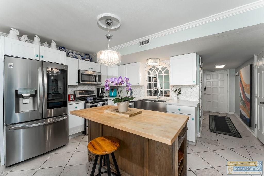 404 Padre Blvd. Unit: 906/3906