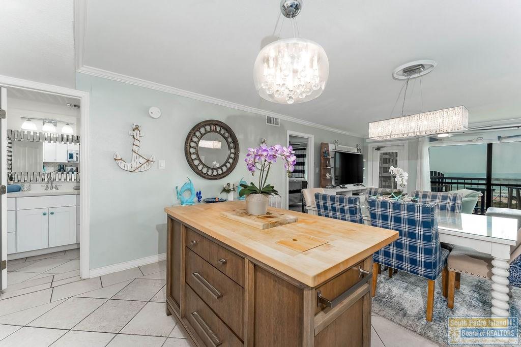 404 Padre Blvd. Unit: 906/3906