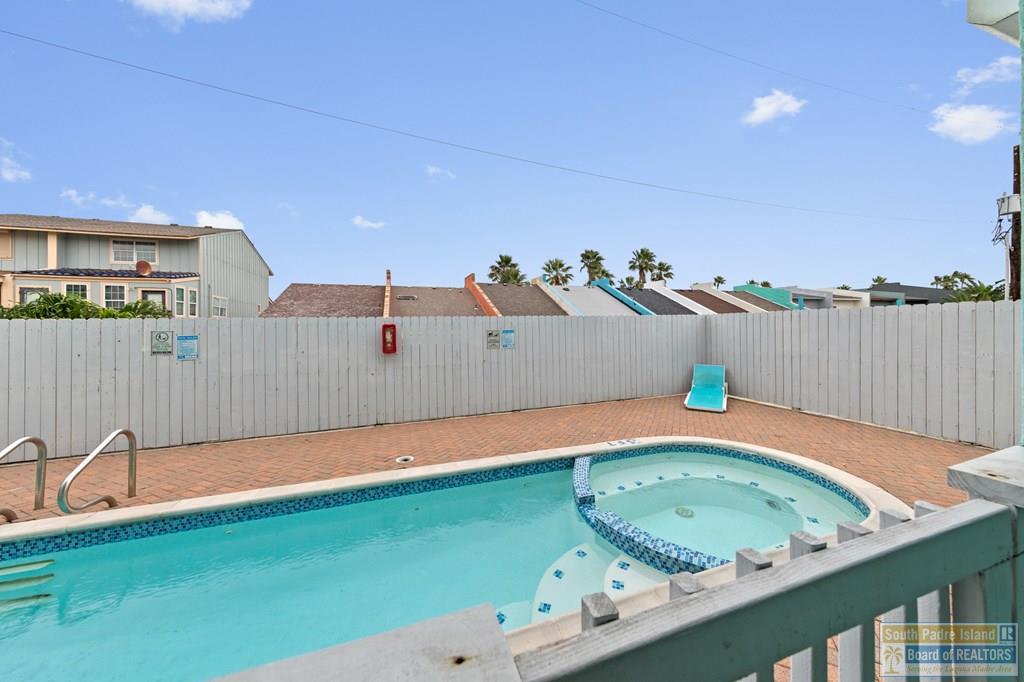 110 E Retama St. # 4 Unit: 1-4