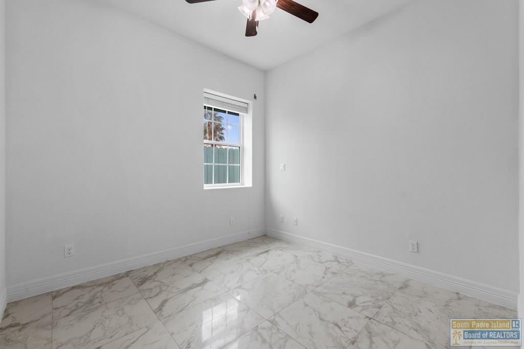 110 E Retama St. # 4 Unit: 1-4