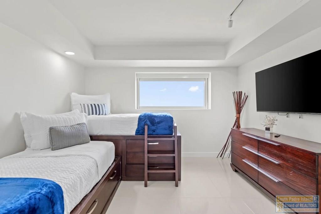 6300 Padre Blvd. # 801