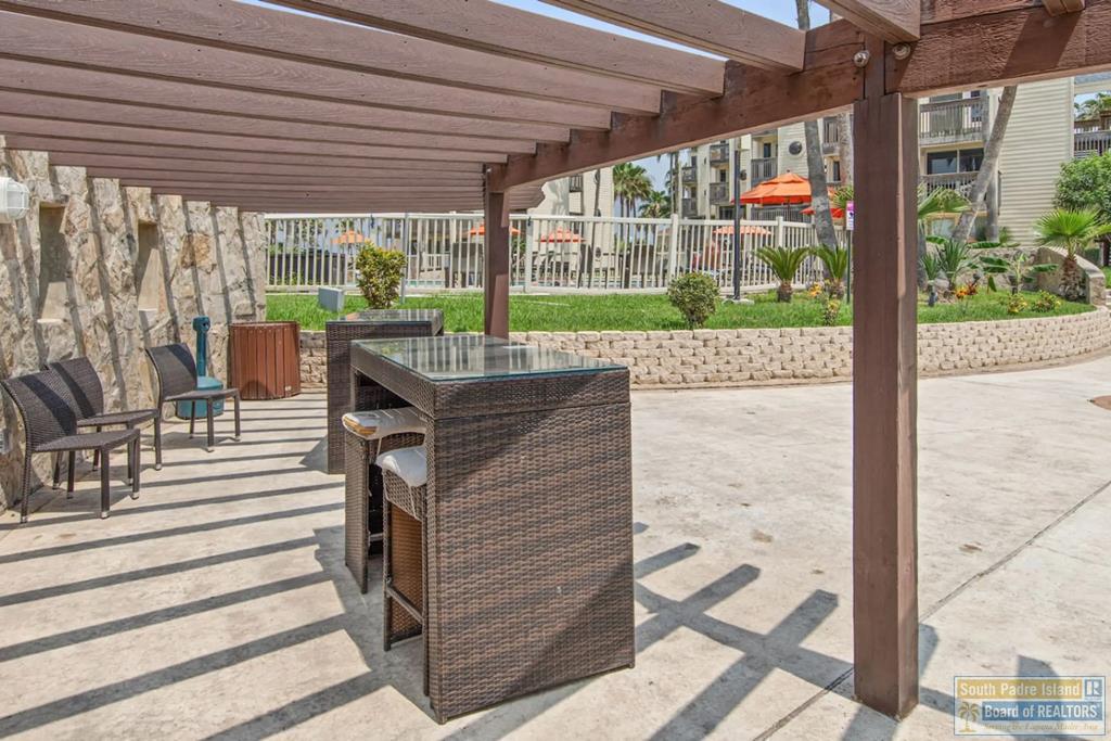 6300 Padre Blvd. # 801