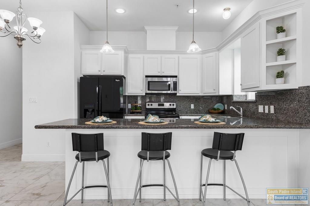 110 E Retama St. # 4