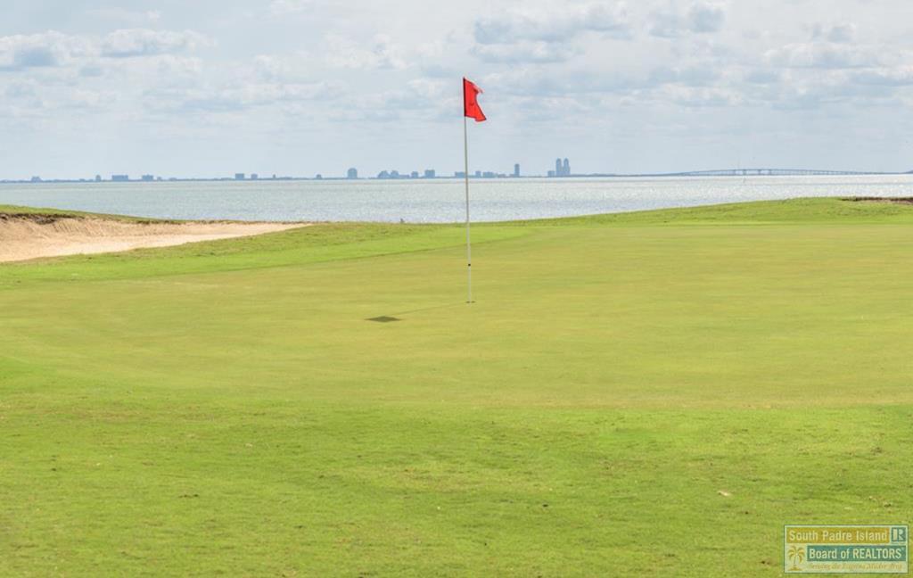 6 Country Club Dr.