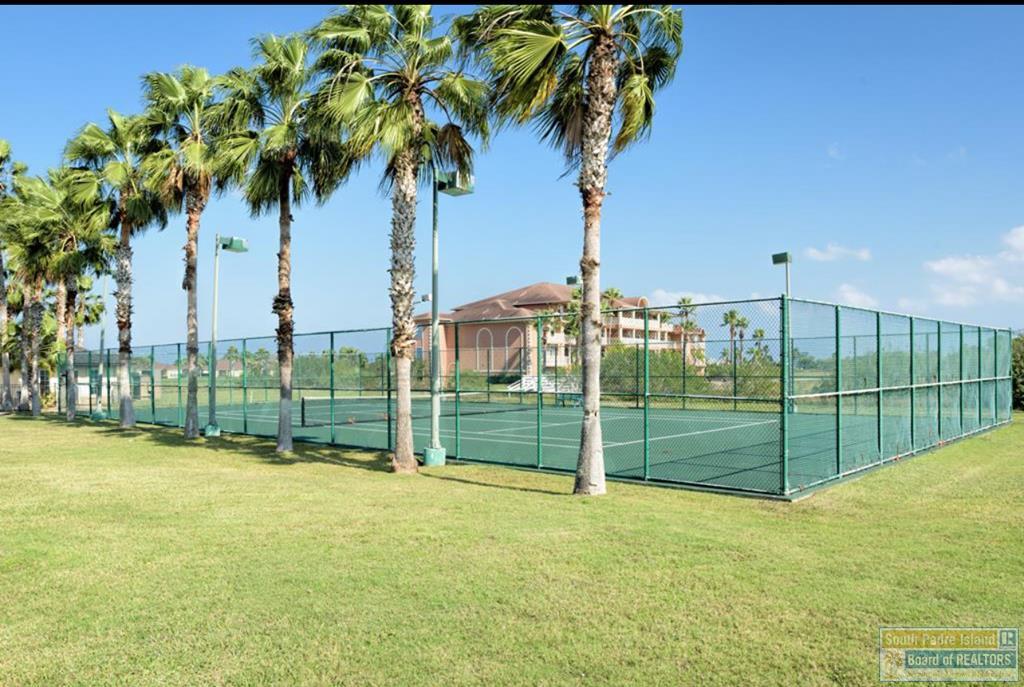 6 Country Club Dr.