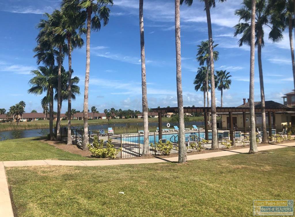 6 Country Club Dr.