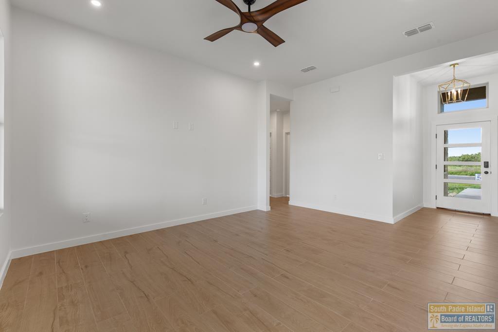 3012 Eliseo Villarreal Ave