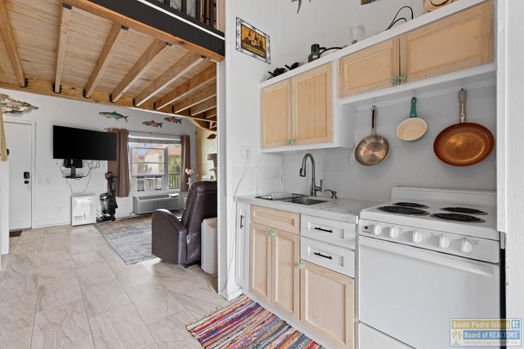200 W Kingfish St. # 209A