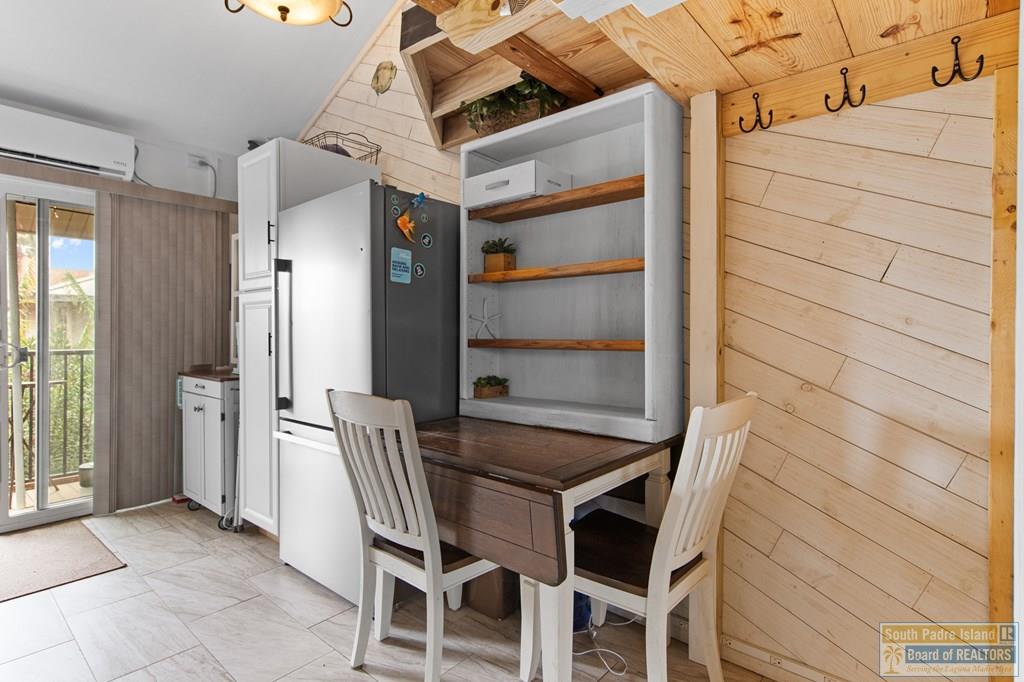 200 W Kingfish St. # 209A