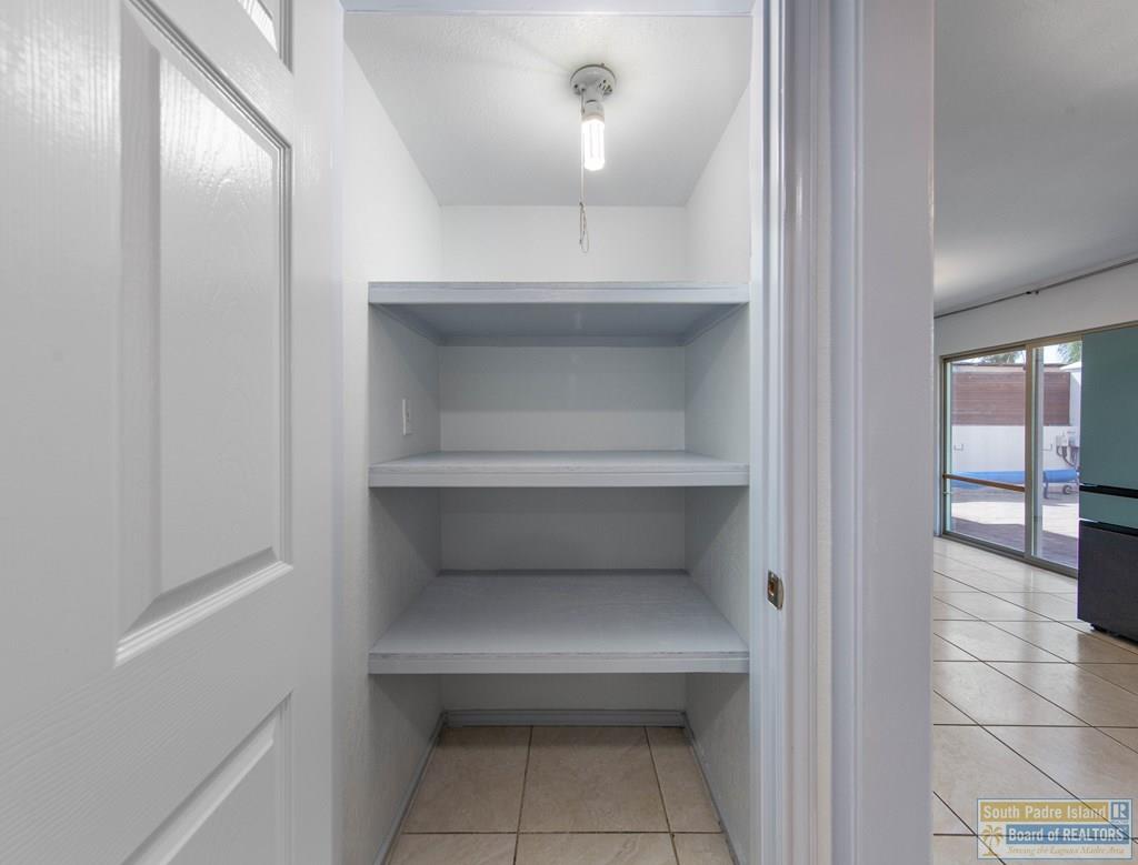 221 E Adams