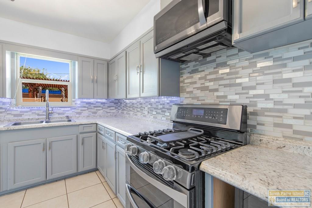 221 E Adams