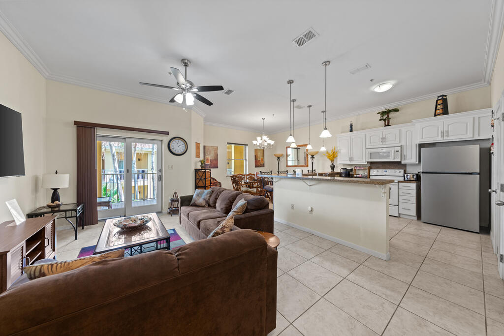 6410 Padre Blvd. # 306
