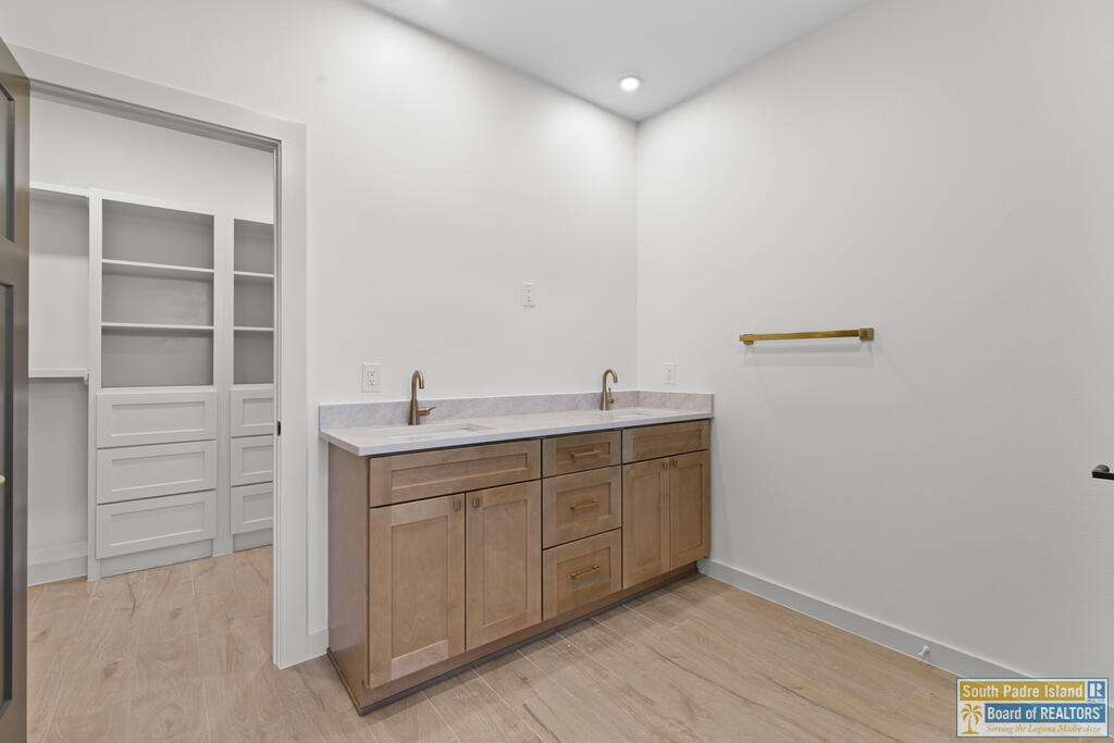 3102 Eliseo Villarreal Ave
