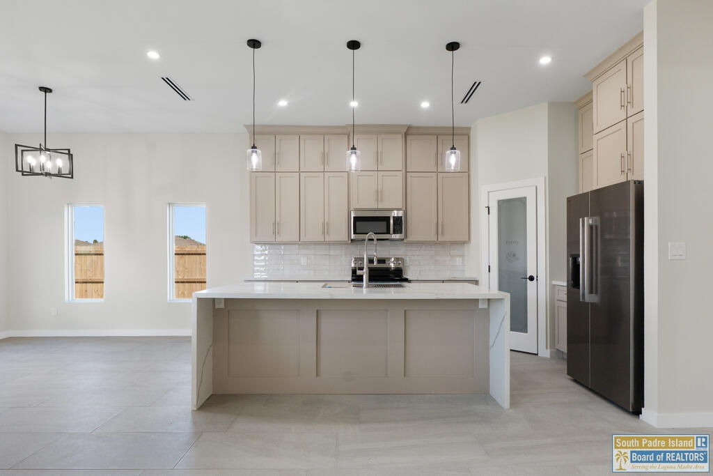 2902 Eliseo Villarreal Ave