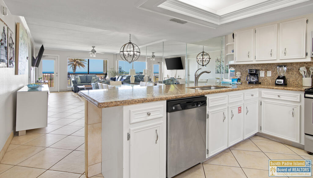400 Padre Blvd. # 204
