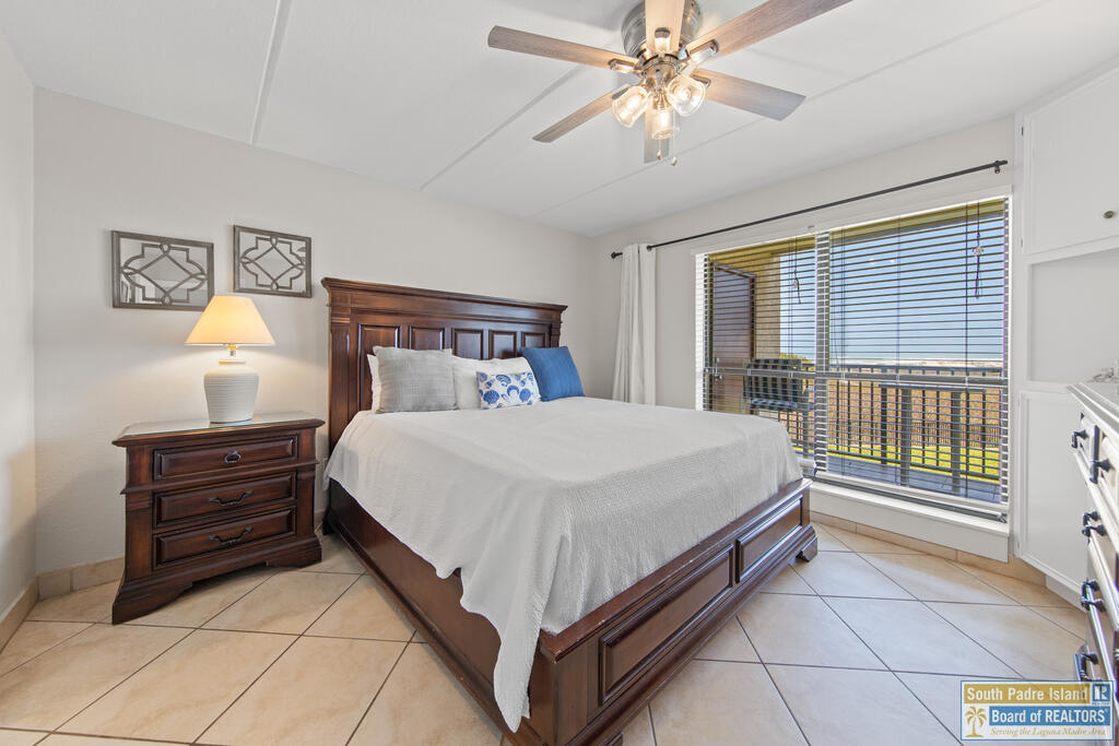 400 Padre Blvd. # 204