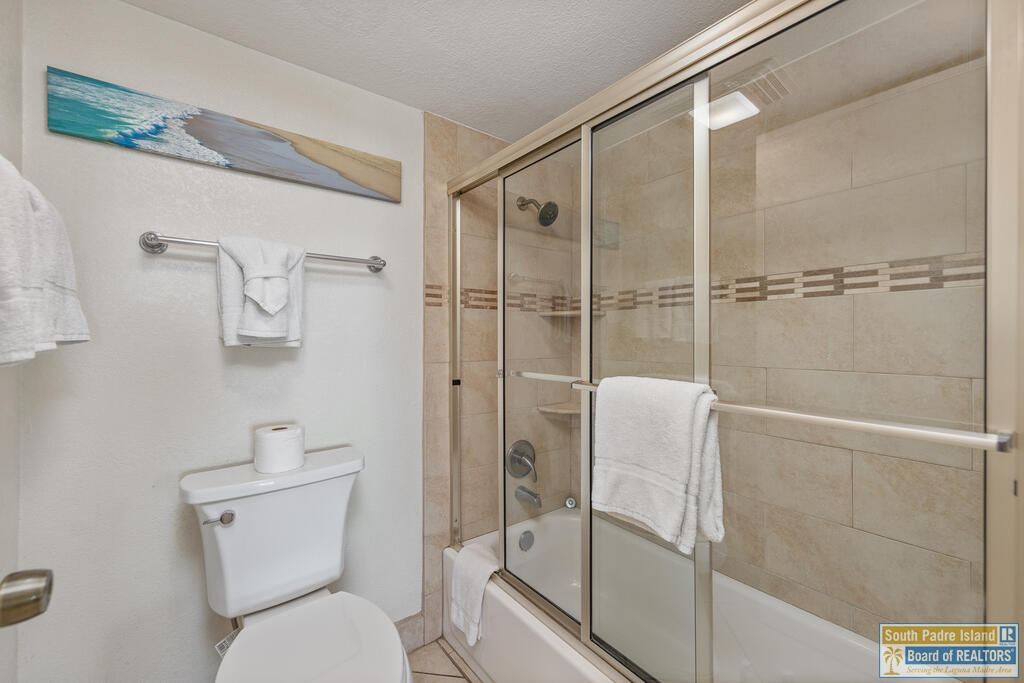 400 Padre Blvd. # 204