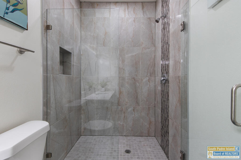 116 E Cora Lee Dr. # C