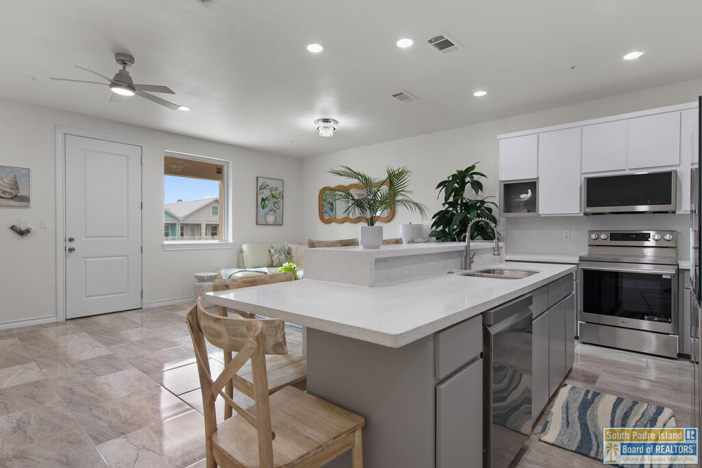 116 E Cora Lee Dr. # C