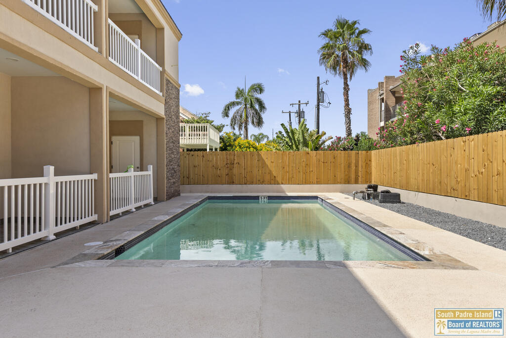 116 E Cora Lee Dr. # A