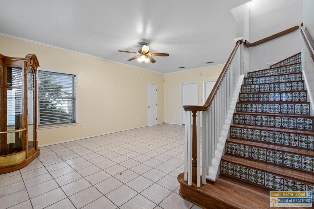 813 North Shore