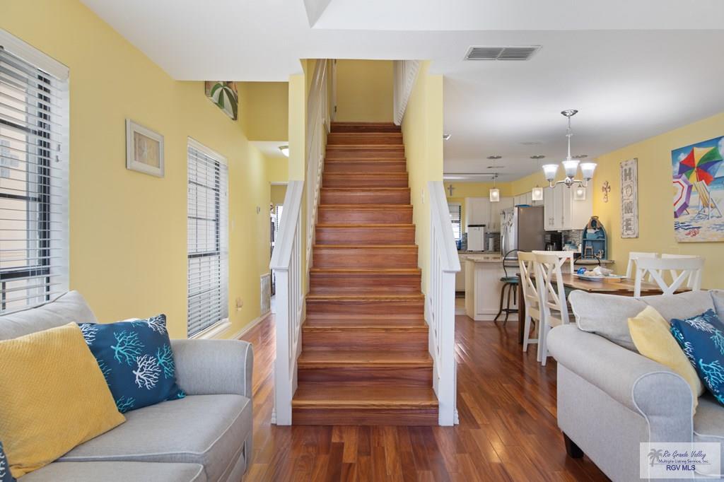 210 W OLEANDER ST. B