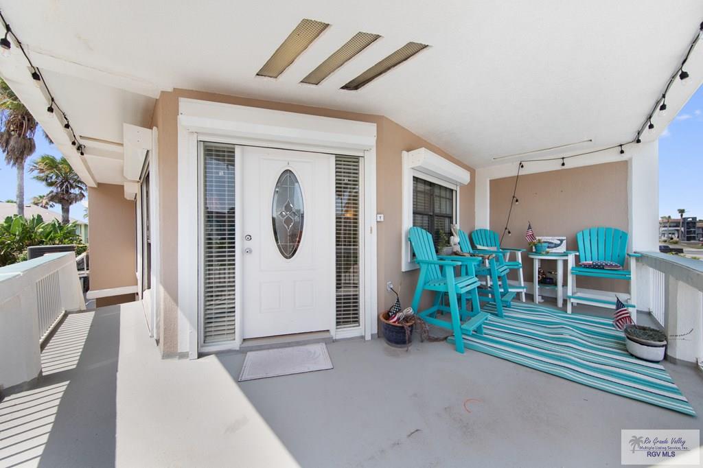 210 W OLEANDER ST. B