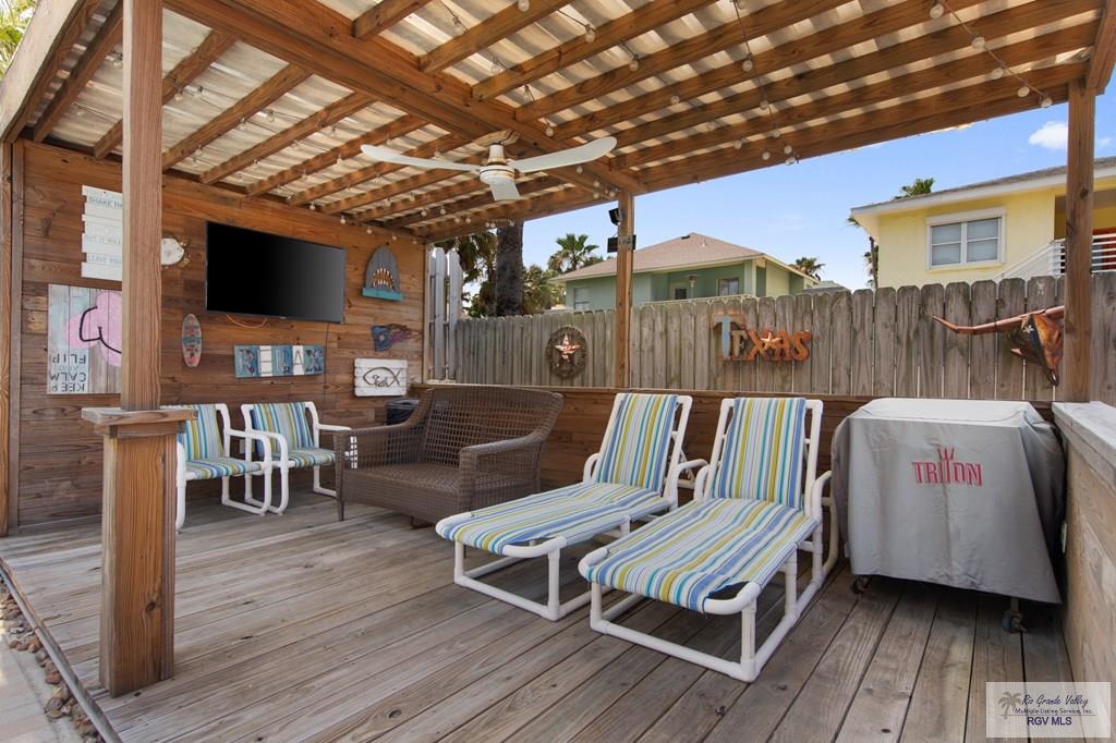 210 W OLEANDER ST. B