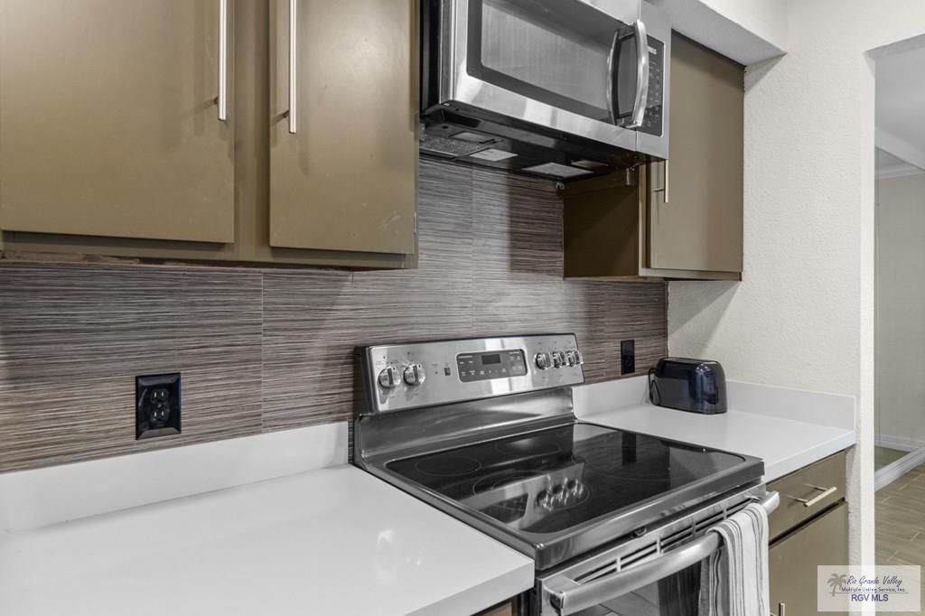 4601 CARMEN AVE. 2207