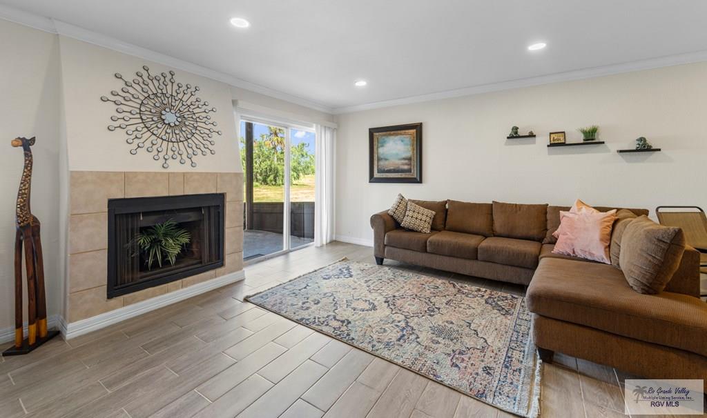 4601 CARMEN AVE. 2207