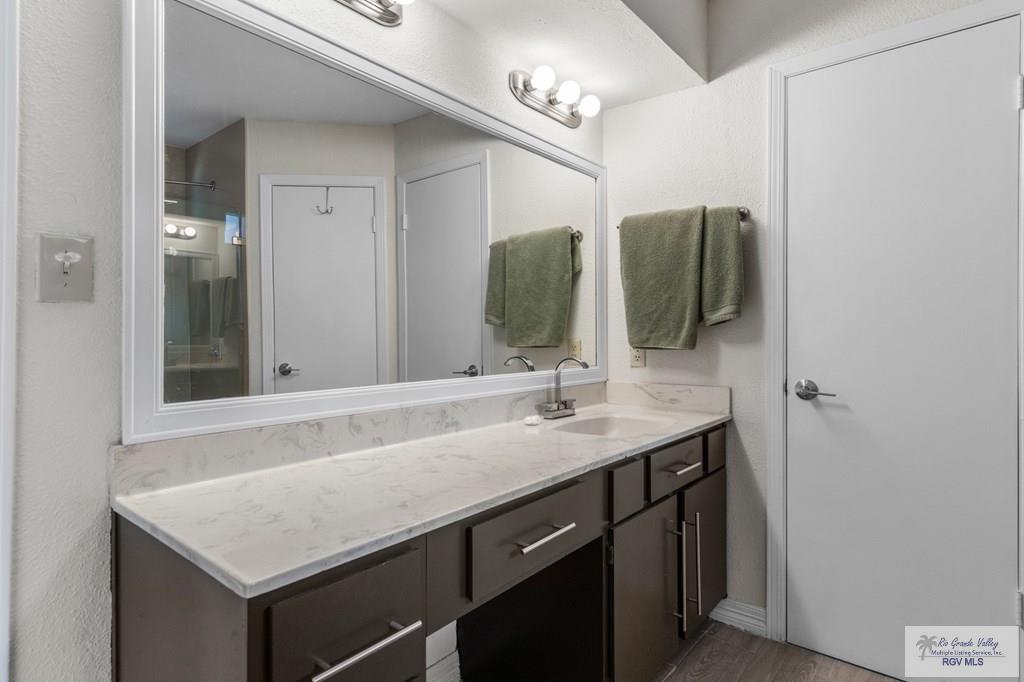 4601 CARMEN AVE. 2207