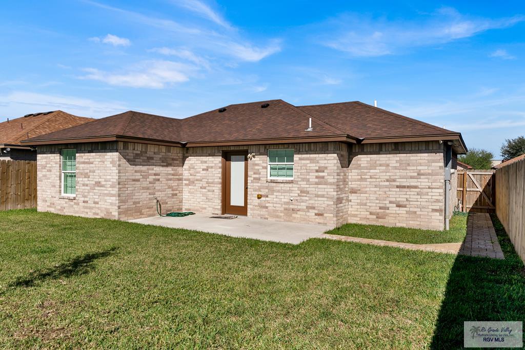 552 FRESA DR